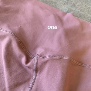 Musesonly “lulu” copycat leggings - Size M